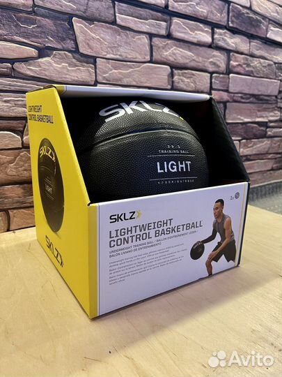 Баскетбольный мяч (облегченный) sklz light