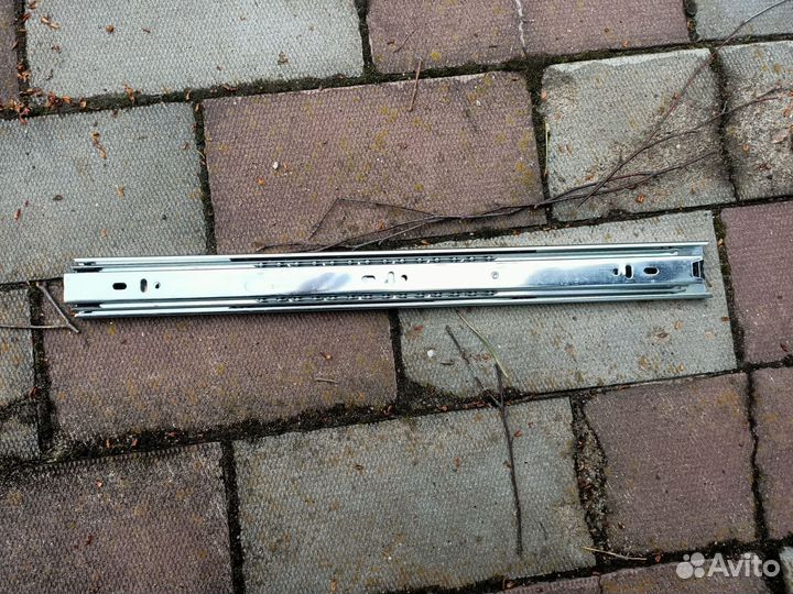 Шариковые направляющие для ящиков