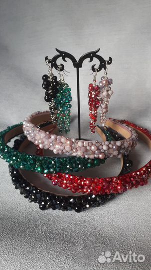 Ободок вышитый