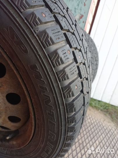 Dunlop SP Winter Ice 01 185/65 R15 88T