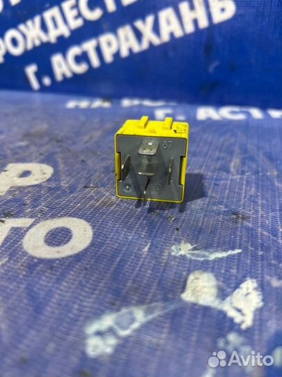 Реле Renault Logan 1 седан 2009