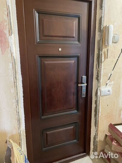 Дверь входная металлическая