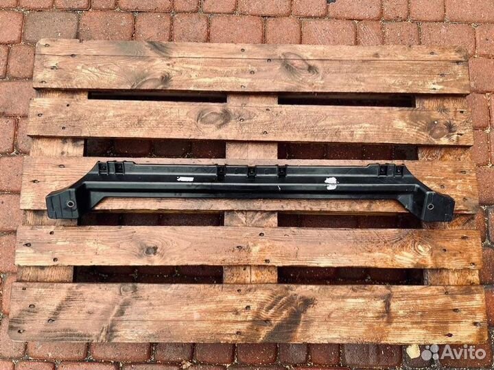 Балка под радиатор Porsche Cayenne 958 рестайлинг