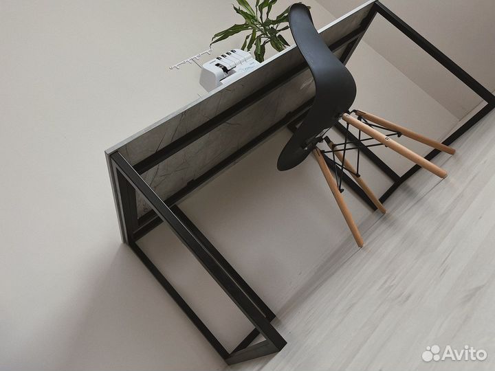 Компьютерный стол / рабочий стол