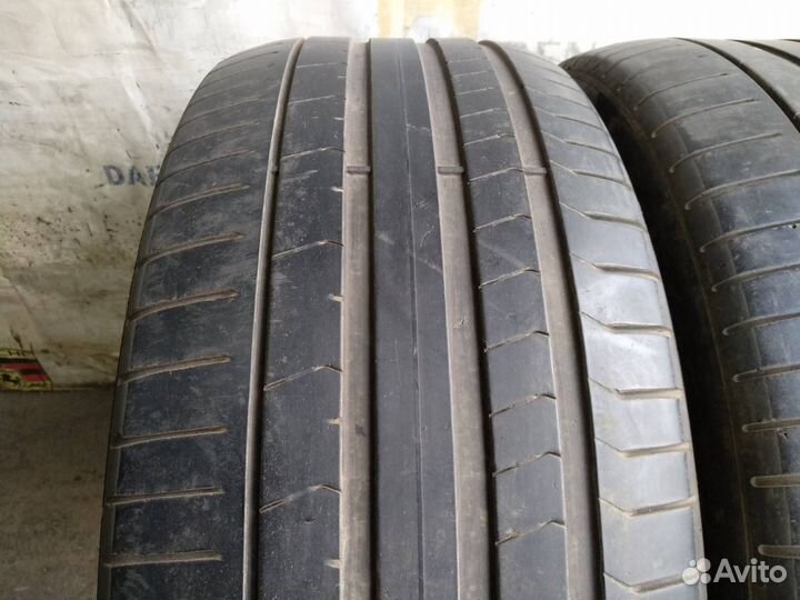 Pirelli P Zero PZ4 285/45 R21 113Y