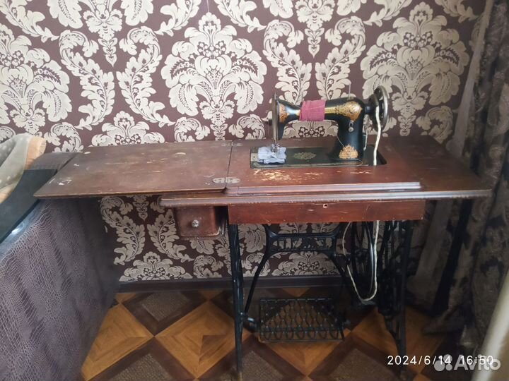 Швейная машинка подольская, ножная