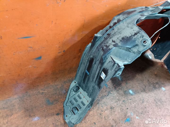 Подкрылок Honda Stepwgn RG3 передний