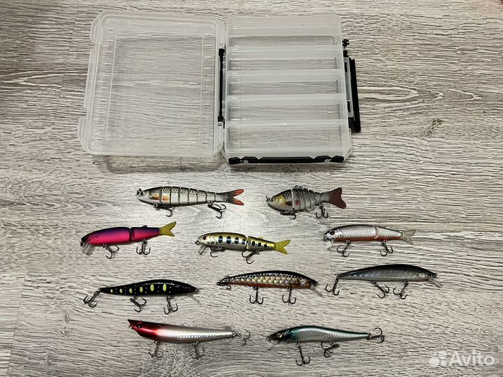 Набор воблеров с коробкой
