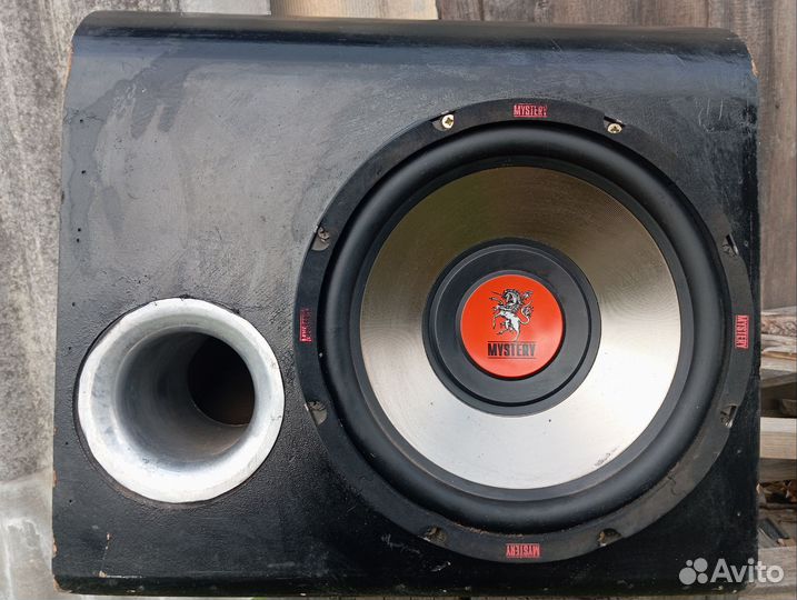 Активный сабвуфер