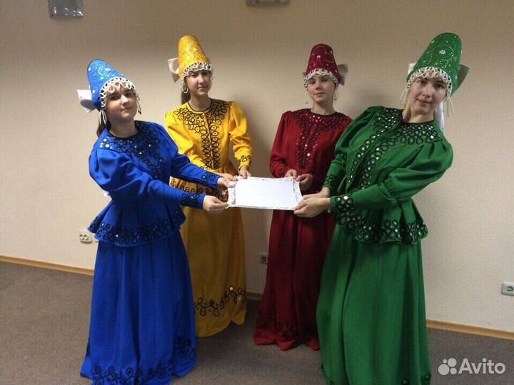 Сценические костюмы