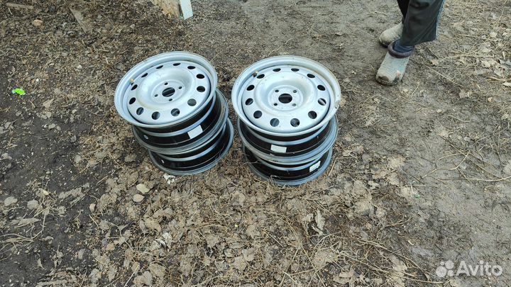 Диски штамповка 15 kia rio