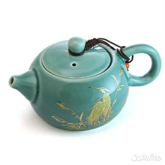 Фарфоровый чайник