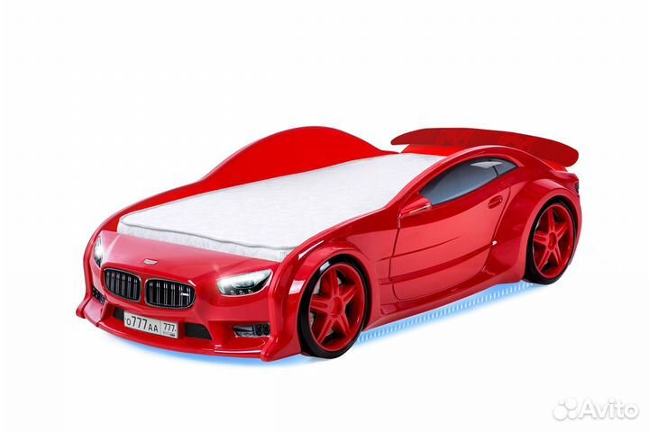 Детская кровать машина