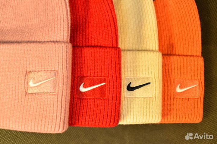 Шапка женская nike