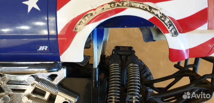 Радиоуправляемый Монстр-Трак 1:8(6)