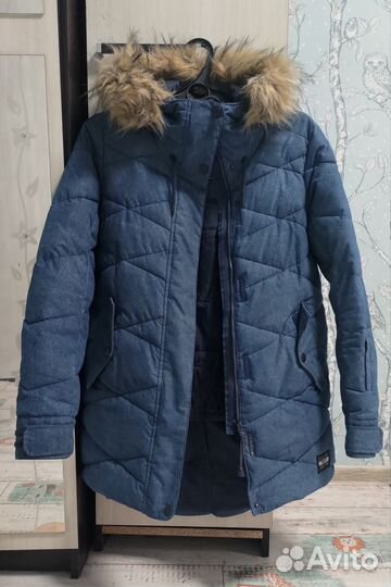 Пуховик зимний женский