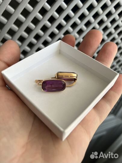 Золотые серьги