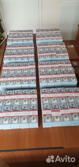 100 пачек номинал 100 Долларов нового образца