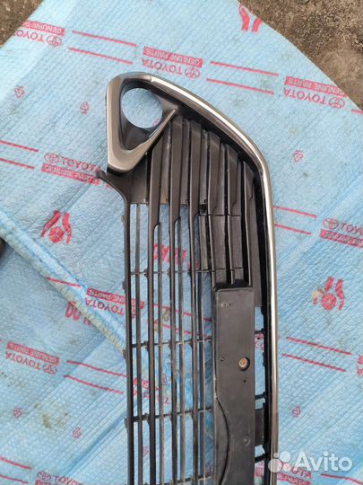 Решетка радиатора тойота камри v55
