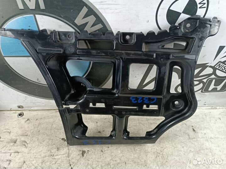 Крепление заднего бампера BMW 3 серии E90