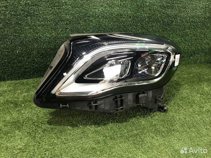 Фара левая Mercedes-Benz GLA-Class
