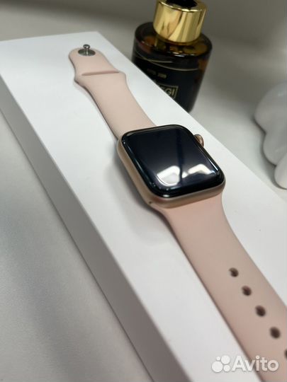 Apple Watch SE (40mm)