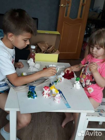 Подарочный набор с гипсовыми фигурками для детей