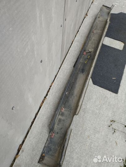 Накладка порога правая вmw 7 Е65 бmв 7 Е65 Е66