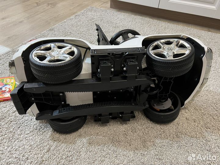 Машинка-каталка(Толокар)