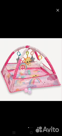 Коврик с игрушками