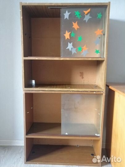 Полка книжная настенная