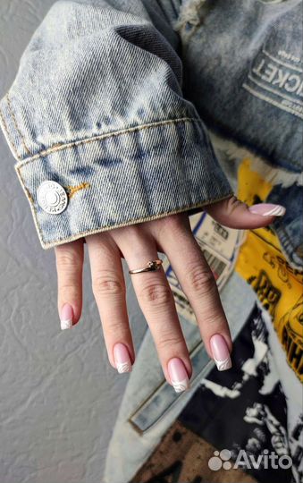 Маникюр и педикюр