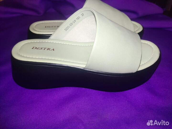 Кожаные женские шлепанцы