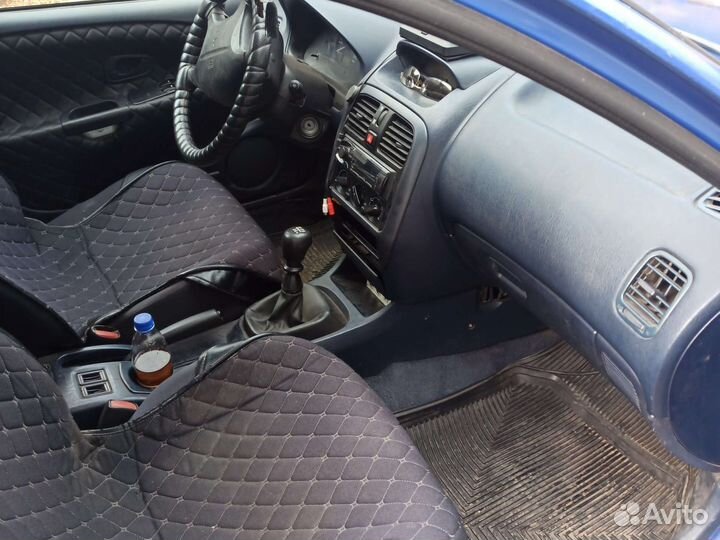 Mitsubishi Carisma 1.6 МТ, 1999, 260 000 км