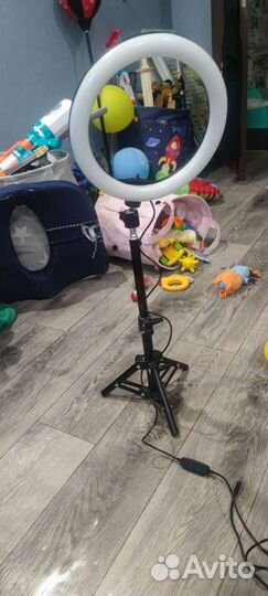 Кольцевая лампа