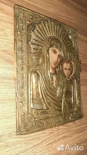 Старинные иконы в окладе