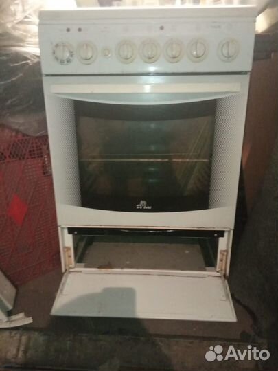 Электрическая плита с электрической духовкой