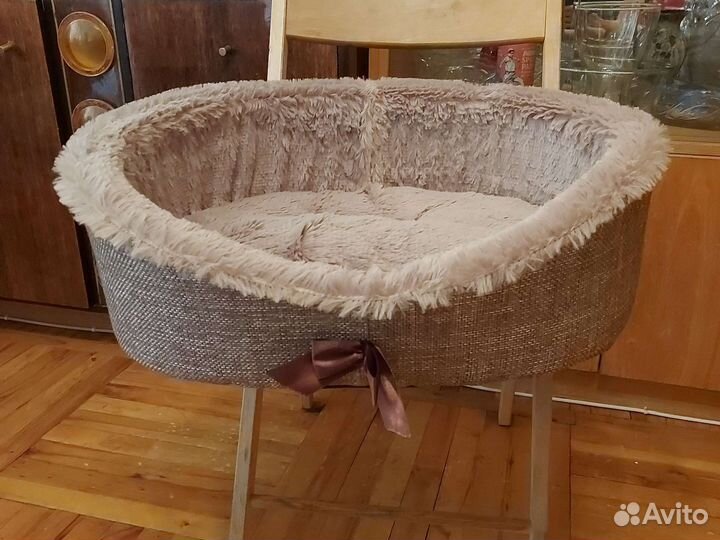 Лежанка для кошек и собак