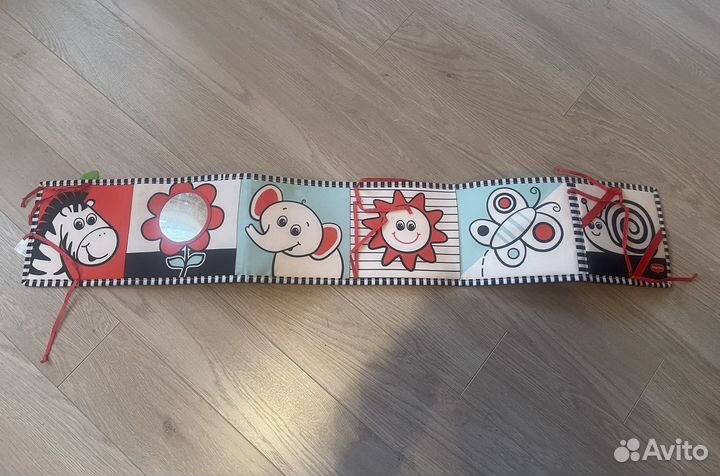 Развивающая книжка-раскладушка tiny love