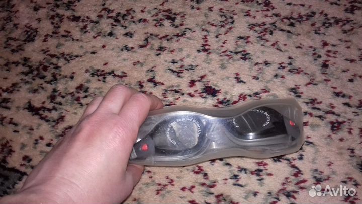 Очки для плавания