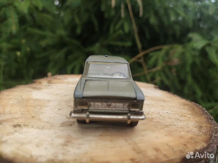 Модель автомобиля москвич 426
