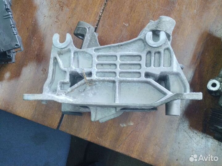 Подушка двигателя Renault Megane 3 1.5 дизель