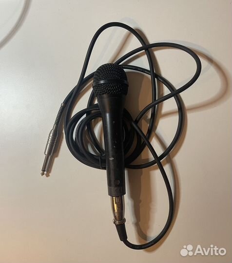 Микрофон AKG D880 с проводом