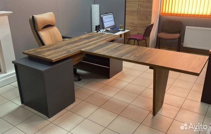 Стол руководителя на заказ