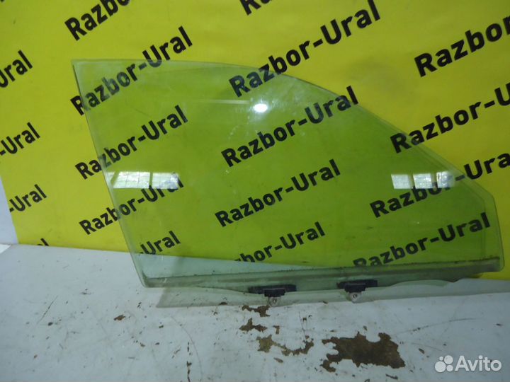 Стекло переднее правое Тойота Королла 100