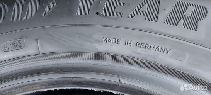 Goodyear UltraGrip Ice Arctic SUV 215/60 R17 100T