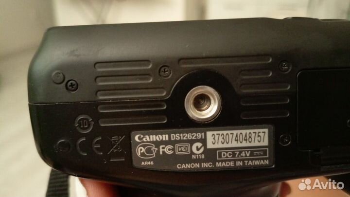 Зеркальный фотоаппарат canon ds136291