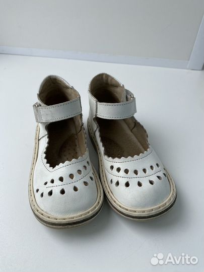 Туфли на девочку 23 неман