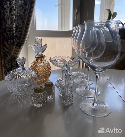 Стеклянная посуда, бокалы, графин, вазочки