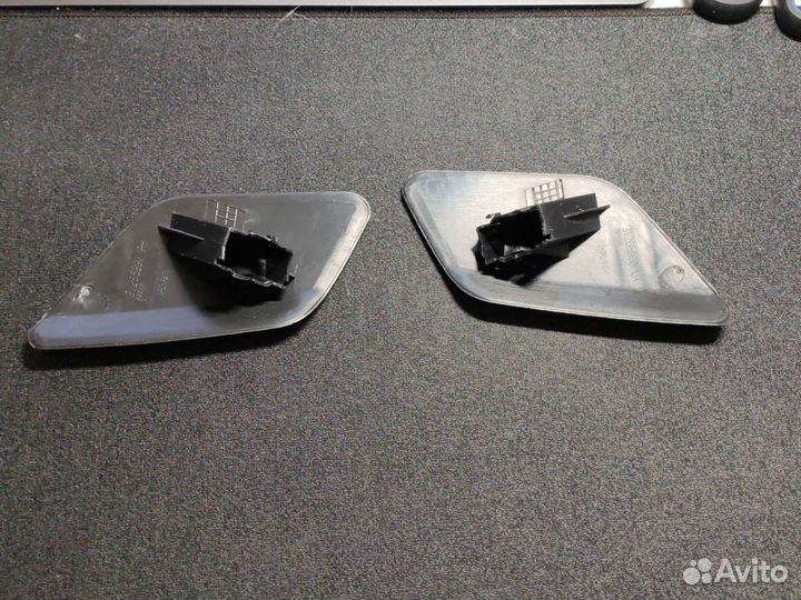 Крышка форсунки омывателя volvo s60 II 2010-2013